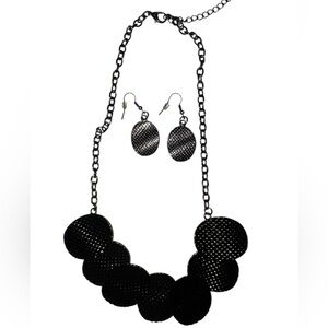 Elegant Dark Gray Necklace and Earring Set